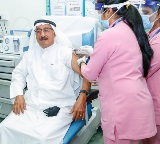 المتلقي الأول لجرعة كوفيد-19 المعززة 2021